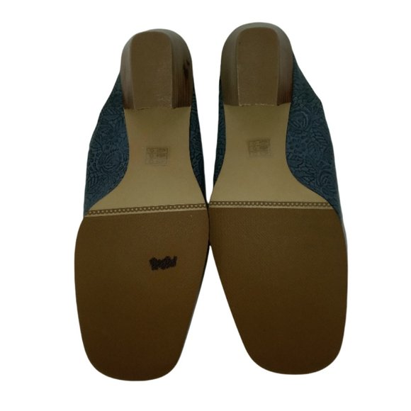 Coldwater Creek Mules Blue Floral Embossed Slip On Shoes Women's Size 8.5 - Picture 7 of 9